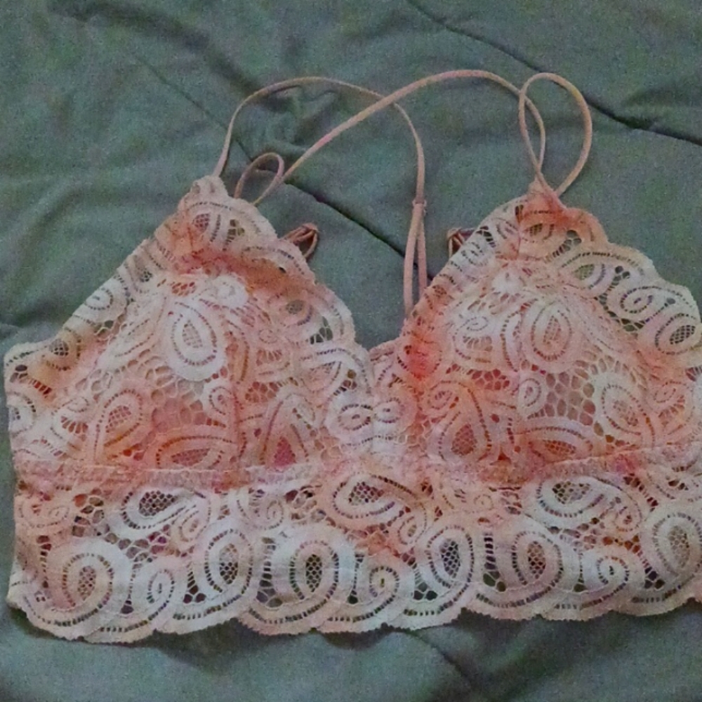 VS Pink brallette NWOT